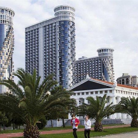 Orbi Sea Towers Batumi Apartment Bagian luar foto