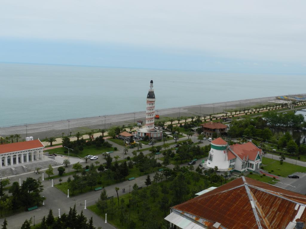 Orbi Sea Towers Batumi Apartment Bagian luar foto