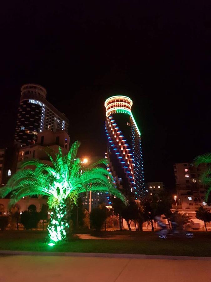 Orbi Sea Towers Batumi Apartment Bagian luar foto